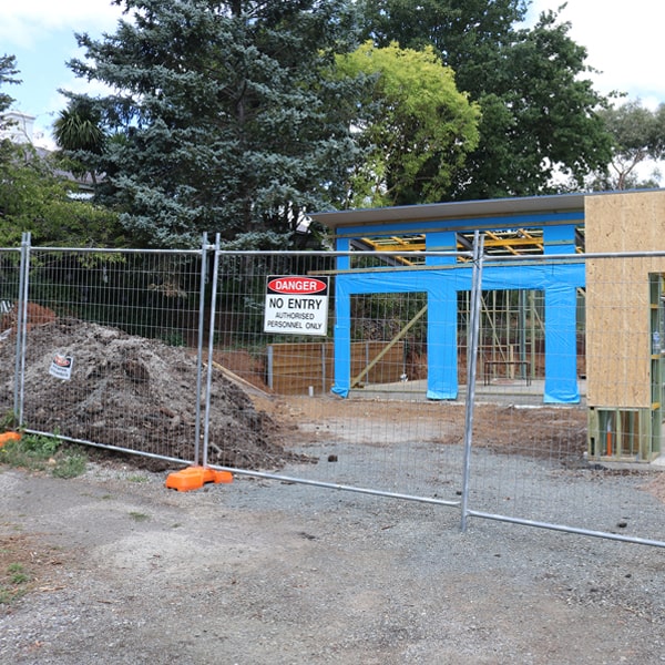 do you deliver and install temporary fencing and what's the price for this in Butman MI